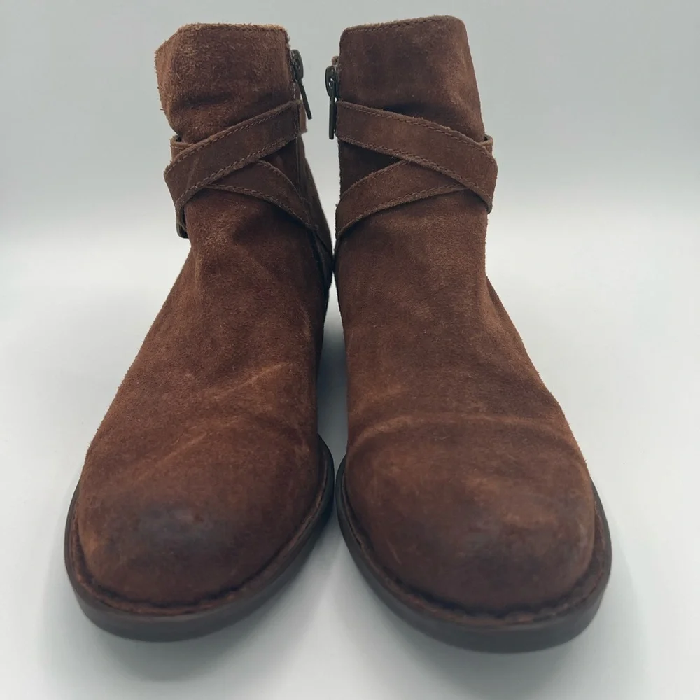 Born Jorgette Ankle Boots in Distressed Suede Brown size 8.5 - Picture 2 of 10